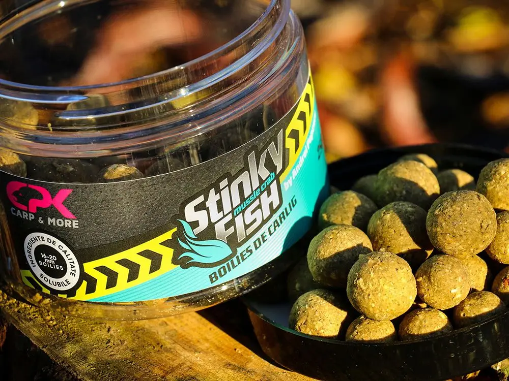 Cel mai bun preț Boilies Solubil de Carlig CPK Stinky Fish, 250g