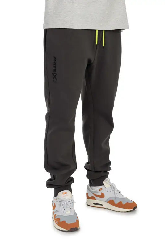 Pantaloni Lungi Matrix Joggers Black Edition, Grey/Lime Disponibil imediat