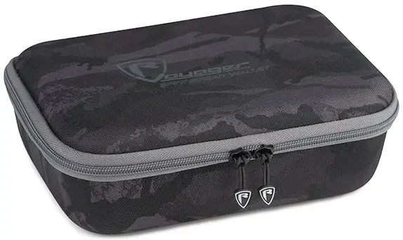 Cumpără acum Husa Rigida tip Portofel Fox Rage Voyager Hard Spinnerbait Wallet Camo, 26x20x8.5cm