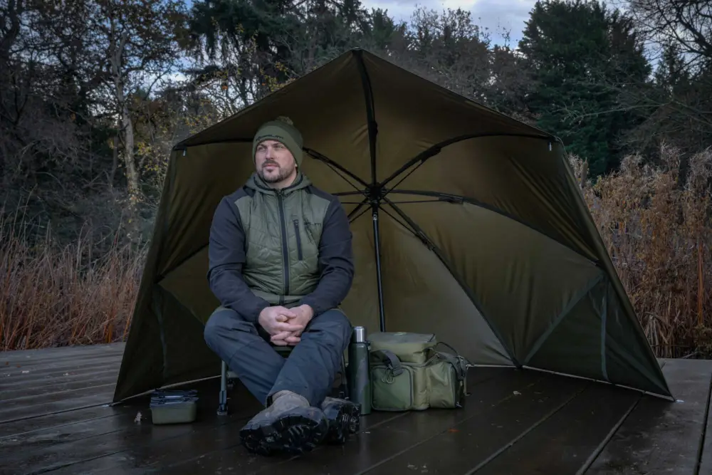 Umbrela Pescuit Korum Progress Graphite Brolly Shelter, 50" Retur ușor