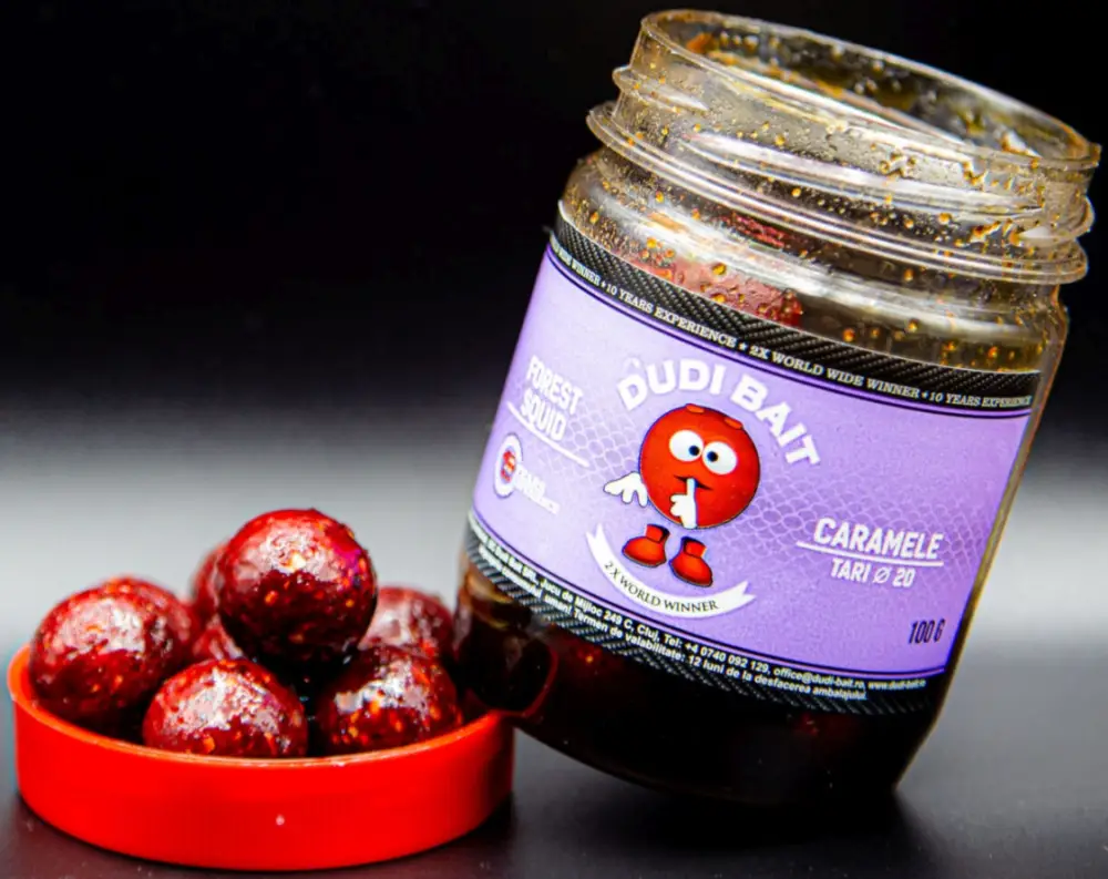 Boilies Solubil de Carlig Dudi Bait Forest Squid Caramele Solubile, Squid&Fructe de Padure, 100g, 20mm Lichidare de stoc