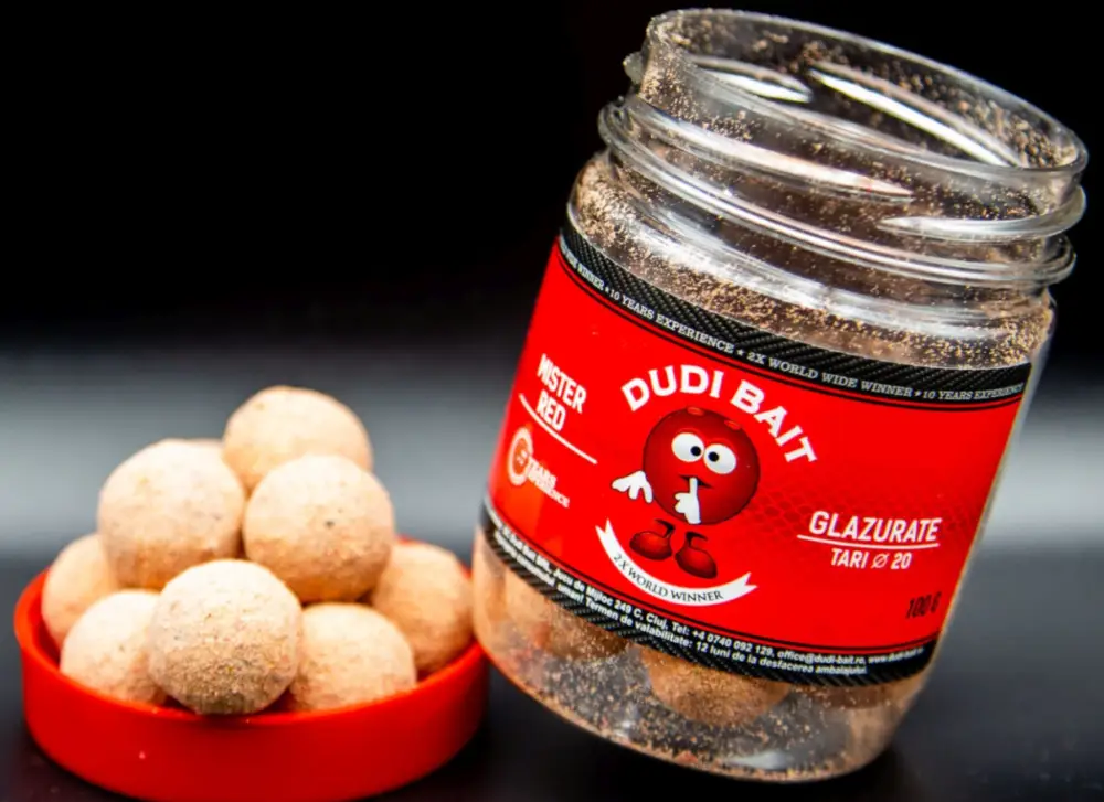 Boilies Tare de Carlig Dudi Bait Mister Red Glazurate, Squid&Cranberry, 100g Expediere rapidă