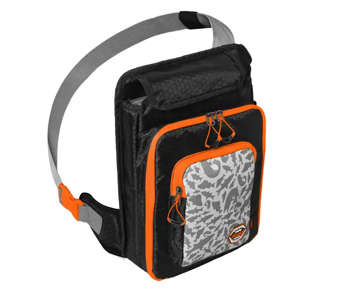 Preț promoțional Rucsac Accesorii Pescuit Crossbody Spinning Delphin ATAK! Swift, 25x35x15cm
