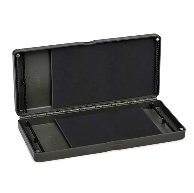 Penar Monturi Fox Edges Medium Rig Box, 27x13x3.5cm Livrare rapidă
