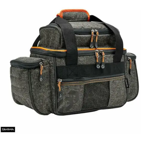 Super ofertă Geanta pentru Accesorii Daiwa, Marimea M, 22x47x24cm