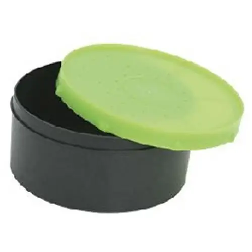 Ofertă Cutie EnergoTeam perforat pentru momeala vie 9cm