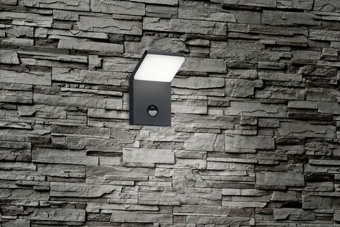 Aplica de perete pentru exterior cu senzor Pearl, TRIO, 10x10.5x16 cm, 8W, 1x SMD, aluminiu, antracit Preț promoțional