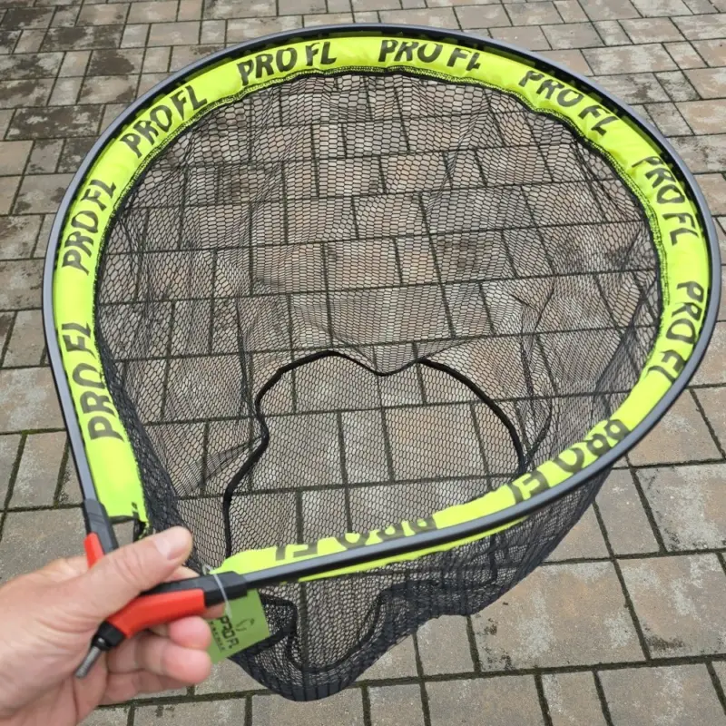Preț promoțional CAP MINCIOG PROFL CU PLASA PLASTIFIATA SI PLUTITOR 60x70CM